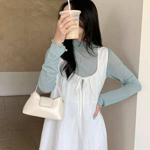 Mini sac à main brillant en cuir PU avec poignée supérieure et bandoulière double - Product Image 2