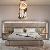 Italienisches Luxusbett aus Mattiertem Rindsleder, Doppelbett mit Naturstein-Verzierung, Breitbild-Villa-Hochzeitsbett nach Maß