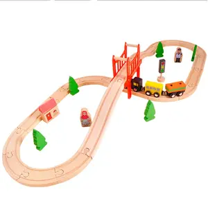 थोक शेड खिलौना ट्रेन-2021 लकड़ी रेलवे ट्रेन खिलौने सेट लकड़ी के चुंबकीय ट्रेन सेट शैक्षिक खिलौने बच्चों के लिए WTS002