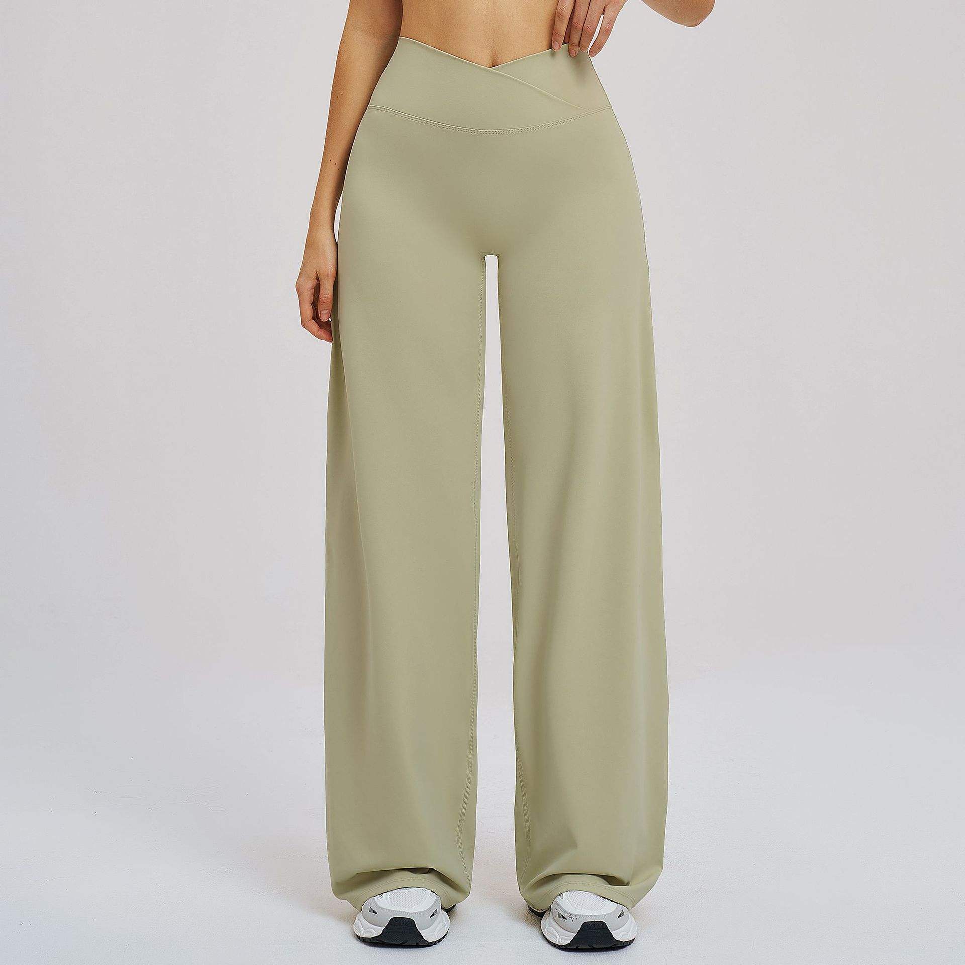 กางเกงขากว้างสีเขียวมอส