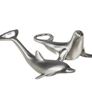 Abrebotellas de cerveza de decoración del hogar en forma de delfín de Material metálico de alta calidad - Product Image 1
