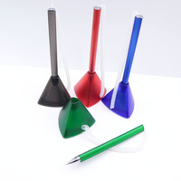 Fournitures de bureau Table de comptoir Support de bureau Stylo à bille avec logo personnalisé Stylos avec support en triangle