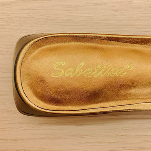 <span class=keywords><strong>Scarpe</strong></span> Basse da Donna Glamour ed Eleganti, Morbide e Confortevoli, Decorate con Diamanti Luminosi, Produzione all'Ingrosso su Misura dalla Fabbrica Peninsula - Product Image 5