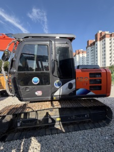 Excavadora Usada Hitachi ZX120, Origen Japón, 12 Toneladas, Motor Isuzu, Bomba Hidráulica y Motor en Buen Estado, Disponible en Stock - Product Image 5