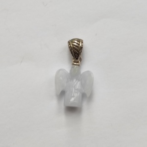 จี้เงินแท้ 925 ประดับด้วยบลูแคลซิโดนีรูปนางฟ้า - Product Image 1