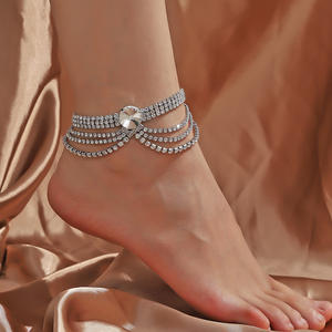 Precio de fábrica, buena calidad, cadena de <span class=keywords><strong>pie</strong></span> de lujo, <span class=keywords><strong>tobillera</strong></span> de diamantes de imitación, <span class=keywords><strong>tobillera</strong></span> de borla de cristal de estilo étnico para mujer - Product Image 1