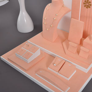 Exhibidores de Joyería de Lujo Personalizados para Tiendas, Exhibidores de Anillos, Collares, Pendientes y Aretes, Exhibidores de Joyería de Microfibra - Product Image 4