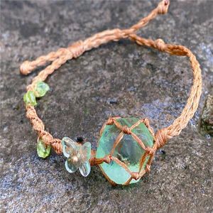 Bracciale e Collana in Rete Intrecciata con Cristallo Minerale Fluorite Grezza, Stile Foresta con Vite Intrecciata Fatta a Mano - Product Image 3