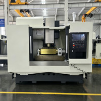 Centre d'usinage vertical CNC VMC1160 à mouvement simple BT40 de haute précision, fraiseuse CNC 3 axes pour le métal