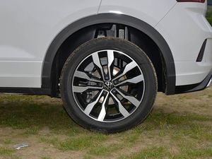 Tange <span class=keywords><strong>T</strong></span>-<span class=keywords><strong>ROC</strong></span> <span class=keywords><strong>2022</strong></span> R-<span class=keywords><strong>Line</strong></span> Pro Plus SUV 280TSI DSG Tracción Delantera Techo Panorámico Volante de Cuero Entrada sin Llave - Product Image 4