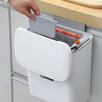 Porte d'armoire domestique Toilette murale Toilette Salon Poubelle de cuisine suspendue avec couvercle