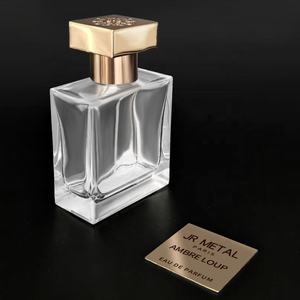 चीन में लेजर कटिंग बैग उत्कीर्णन मशीन 3d cnc कस्टम मेटल वाइन लेबल धातु नेमप्लेट जस्ता मिश्र धातु उत्कीर्ण व्हिस्की टैग - Product Image 5