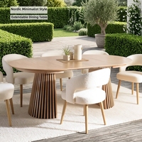 Grande table à manger ovale moderne en bois massif extensible pour famille nombreuse, pouvant accueillir 8 à 10 personnes confortablement, idéale pour une utilisation hôtelière