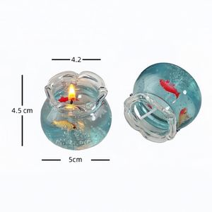 Bougie en gel bleue mignonne avec poisson rouge dans un bocal en verre, bougie artisanale pour la décoration de la maison, romantique - Product Image 3