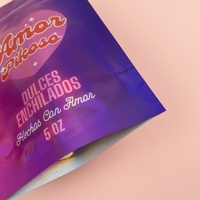 Sacs en plastique PE pour bonbons de 5 oz, couleur violette, effets holographiques, design mignon, refermables, couleur personnalisée, prix d'usine compétitif, MOQ