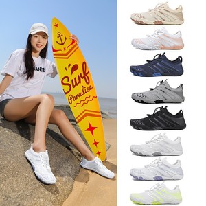 Chaussures d'eau en maille à séchage rapide unisexe pour la plage et l'été, bout rond, semelle extérieure en caoutchouc, semelle intermédiaire en EVA - Product Image 1