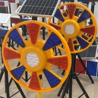 Solarbetriebene Reflektierende Kreisförmige Schwenkbare Warnleuchte