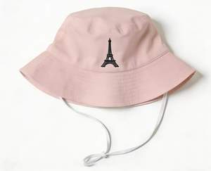 Chapeau Bob Brodé Tour Eiffel Multicolore avec Sangle de Menton Réglable, Protection Anti-UV, Chapeau de Soleil Décontracté pour Activités de Plein Air, Style Pêcheur - Product Image 3