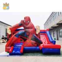 Château gonflable Spider-Man avec parcours d'obstacles, pour les fêtes d'anniversaire des enfants et les événements thématiques