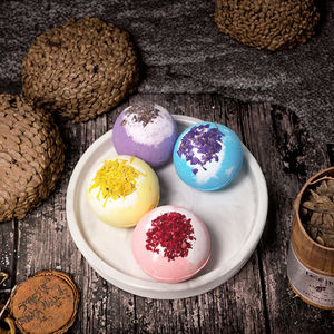 Bombas de Baño Efervescentes Blanqueadoras con Aroma a Rosas de Marca Blanca con Ingredientes 100% Naturales - Product Image 3