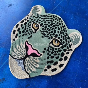 <span class=keywords><strong>Alfombra</strong></span> personalizada troquelada Anime creativo abstracto Animal cabeza de dibujos animados diseño <span class=keywords><strong>alfombra</strong></span> con logotipo de mechones <span class=keywords><strong>alfombra</strong></span> personalizada con pata de oso - Product Image 6