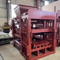 Machine à fabriquer des blocs de ciment QT4-15A, équipement de production de blocs creux en béton haute capacité avec système d'exploitation facile