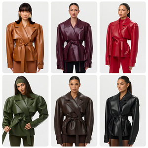 Giacca Corta <span class=keywords><strong>in</strong></span> <span class=keywords><strong>Pelle</strong></span> PU di Alta Gamma con Vita Regolabile, Design con Ampio Colletto e Lacci, Stile Elegante per <span class=keywords><strong>Donna</strong></span> - Product Image 3
