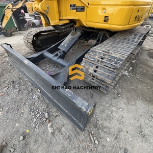 Mini-excavatrice hydraulique japonaise Komatsu PC40MR de haute qualité (99 %) pour travaux d'aménagement paysager, petite taille, avec chenilles en caoutchouc. - Product Image 4