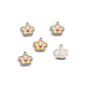 Bonito Colgante de Aleación de Zinc con Diseño de Dibujos Animados y Engaste de Diamantes de Imitación para Dijes de Estrella, Accesorio de Joyería DIY, Regalo Unisex - Product Image 4