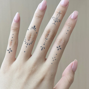 Tatuaggio semipermanente creativo del tatuaggio della <span class=keywords><strong>stella</strong></span> temporaneo impermeabile della durata del tatuaggio <span class=keywords><strong>a</strong></span> base di erbe del braccio di 2 settimane - Product Image 2