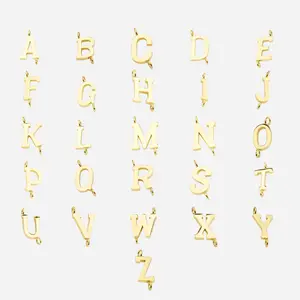 सोना मढ़वाया स्टेनलेस स्टील प्रारंभिक पत्र लटकन आकर्षण हार गहने बनाने के लिए दो छेद जुड़ा 26 पत्र वर्णमाला