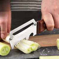 Coupe-oignon et éplucheur 2-en-1 manuel en acier inoxydable épaissi, ouvre-bouteille de cuisine, outil spécial à manche en bois pour trancher
