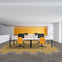 Kommerzielle Moderne Büro-Teppichfliesen 50x50 Nylon PVC-Rücken Rutschfeste Faser für Arbeitsplatz Fleckbeständig