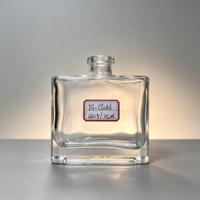 Bouteille en verre carrée de 250 ml à ouverture plate avec col vissé en option pour spiritueux, diffuseur d'arômes, vente en gros, personnalisable