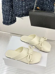 Mules de Plataforma de Cuero Genuino con Detalle de Lazo de Diseñador de Lujo de Alta Calidad - Zapatos Planos Cerrados sin Talón para Mujer, Ideales para la Oficina y el Uso Diario - Product Image 6