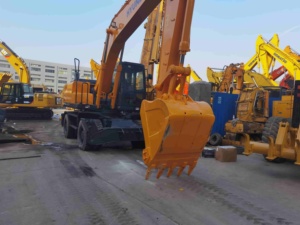 Excavatrice sur pneus Hyundai R210W 9T d'occasion, 21 tonnes, moteur Cummins, godet de 0,8 m³, excavatrice mobile d'occasion à vendre - Product Image 2