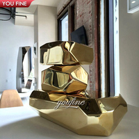 Sculpture géométrique empilée en acier inoxydable doré Art Déco YOUFINE pour la décoration commerciale moderne