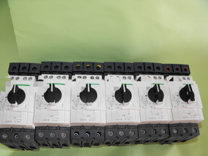 Équipement de contrôle d'automatisation industrielle authentique et neuf, économique, PLC GV3P18+<span class=keywords><strong>GVAE11</strong></span>+GV3G66. 1218a. Garantie Plc - Product Image 3