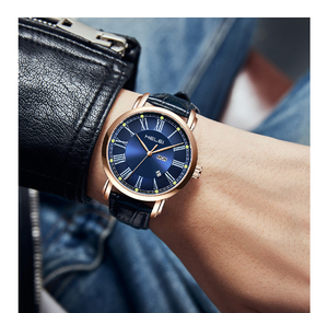 Reloj de Cuarzo para Hombre con Logotipo Personalizado, Esfera Romana Retro, Calendario, Correa de Cuero, de Lujo, 3ATM - Product Image 3