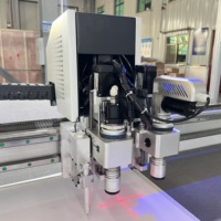 Utools CNC Vibrationsmesser-Schneidemaschine, Automatische Stoffschneidemaschine, Textilschneidemaschine mit CCD-Kamera