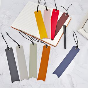 Vintage Style PU Leather <b>Bookmark</b> Reusable Book Clip Page Marker Practical Page Divider for Writers & Bookworms - Product Image 1