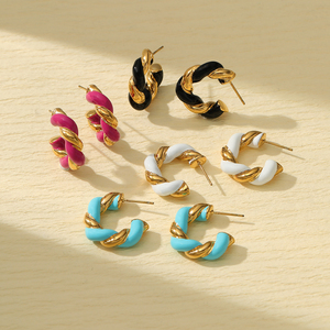 Pendientes de aro de <span class=keywords><strong>c</strong></span>írculo grueso con gota de aceite de esmalte colorido, pendientes de acero inoxidable en forma de <span class=keywords><strong>C</strong></span> torcida, joyerí<span class=keywords><strong>a</strong></span> de <span class=keywords><strong>moda</strong></span> para mujer - Product Image 1