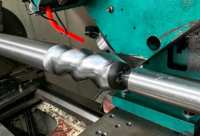 Máquina Fresadora CNC de 3 Ejes Multifunción YH80-2000, Máquina de Torneado Especial, 1600 mm Máx. Longitud, para corte de tornillos sin fin de eje largo