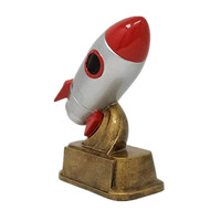 Trophée fusée en résine WEIVISTA – Conception créative, fabrication sur mesure en usine
