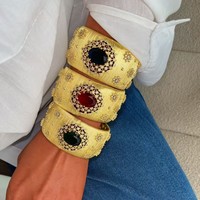 Ensemble de bijoux plaqué or 18 carats avec zircon coloré, bague artisanale brossée antique, bracelet, ensemble de bijoux luxueux pour femmes