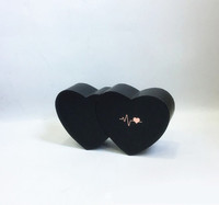 Contenitore regalo di fiori con scatola regalo a forma di cuore rosa bianco rosa all'ingrosso scatole di cartone a doppio strato per la cura della pelle