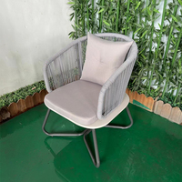 Chaises de patio d'extérieur en rotin tout temps avec lumières mobilier de luxe Ensembles de jardin en osier PE chaise en rotin à bras moderne en aluminium