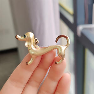 Nouveau Unique mignon goutte d'huile saucisse chien broche délicate jolie diamant broche broche unisexe polyvalent alliage broche pour cadeaux fêtes - Product Image 1
