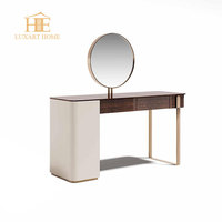 Mobilier Chesterfield luxueux et moderne Lit gris Derniers designs de luxe Meubles de maison Lit double king size
