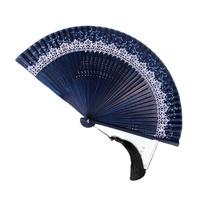 Éventail pliant en bambou fait main de style chinois avec dentelle et pompon, en soie, pour la danse, idéal pour Hanfu et Cheongsam